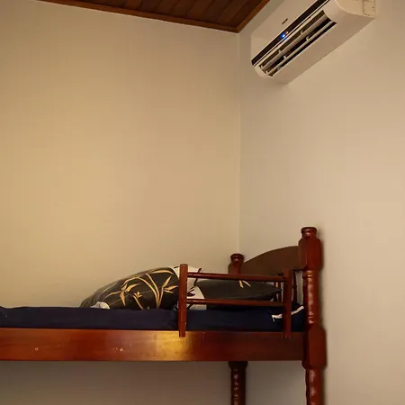 Casa com piscina próximo a Praia Grande e Tenório em Ubatuba-2